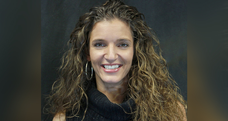 employee angela smiling company photo